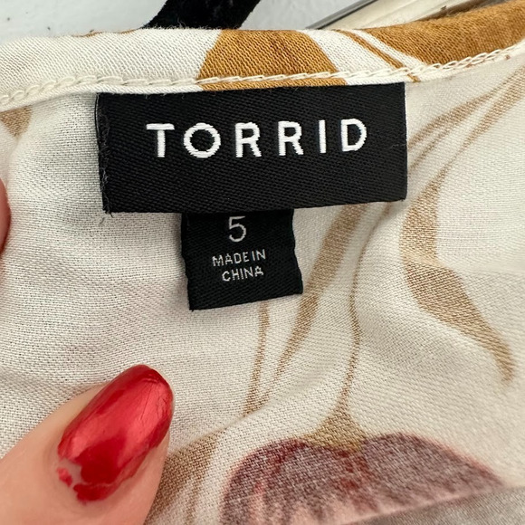 Torrid Babydoll Challis Kimono Sleeve Top Floral Size 5 5x Feminine Flowy V Neck - Picture 5 of 8